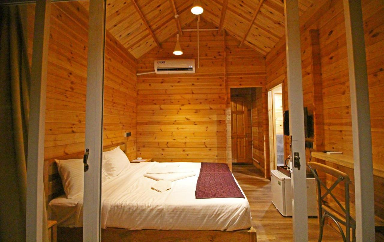 Larive Beach Resort Vagator Exterior foto
