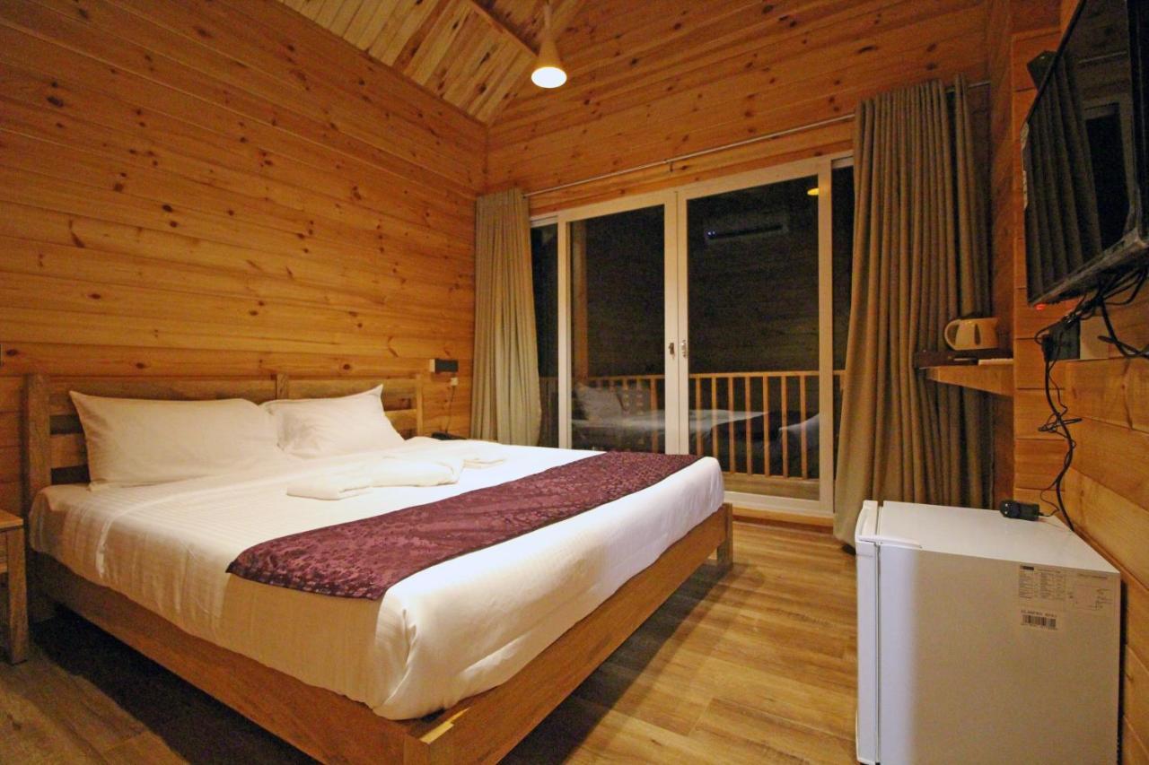 Larive Beach Resort Vagator Exterior foto